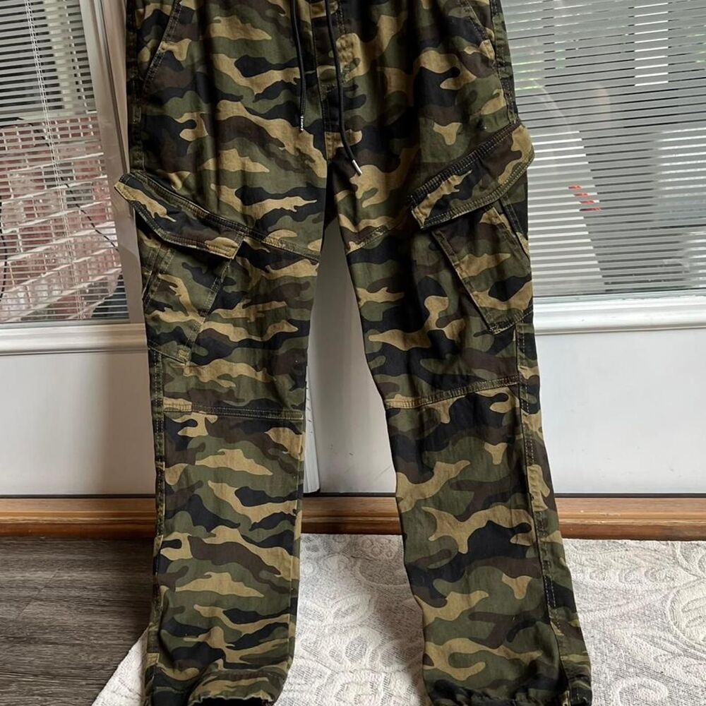 Brooklyn cloth Men's Camo Cargo Pants